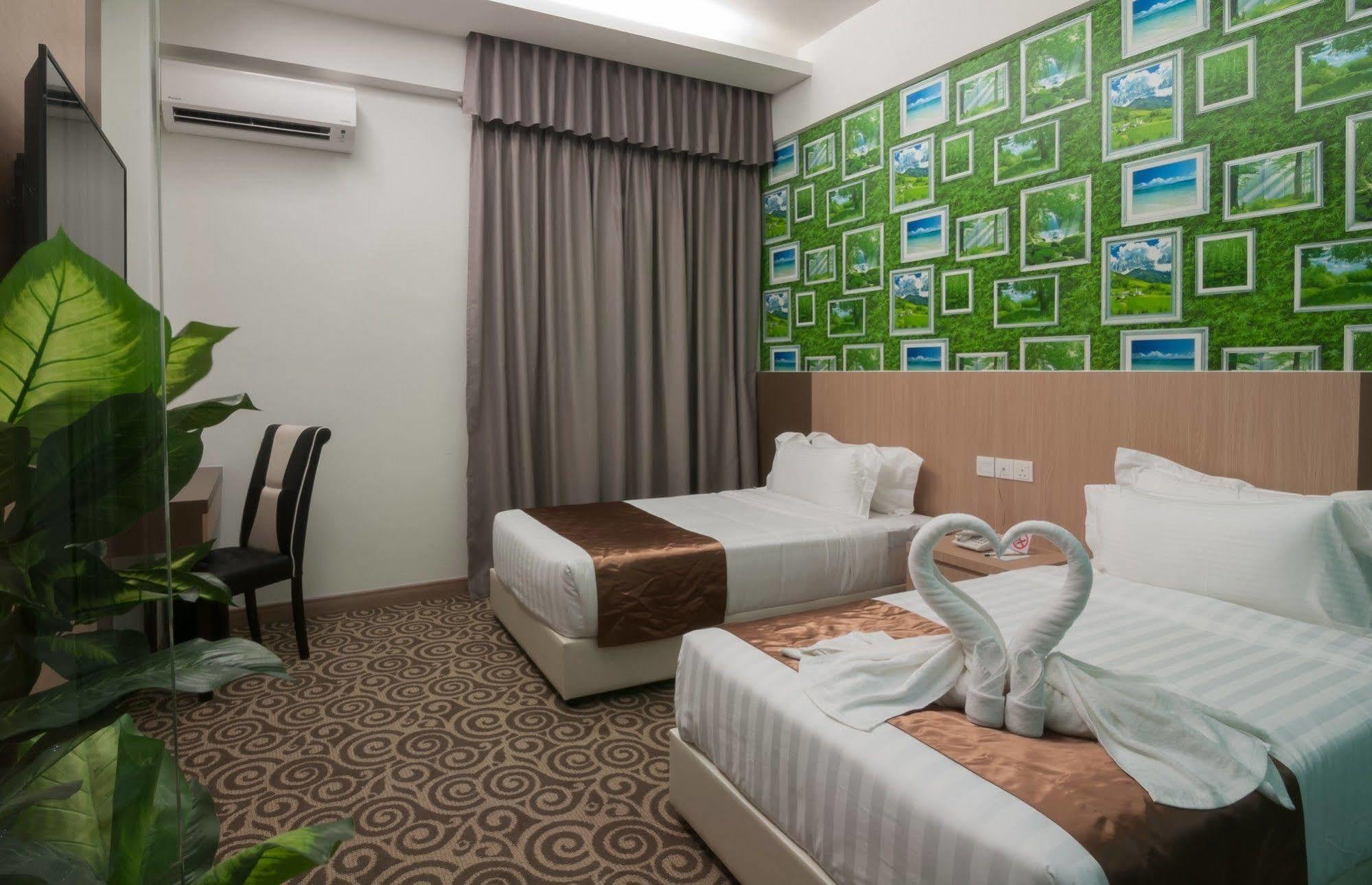 E-Red Hotel Melaka מראה חיצוני תמונה