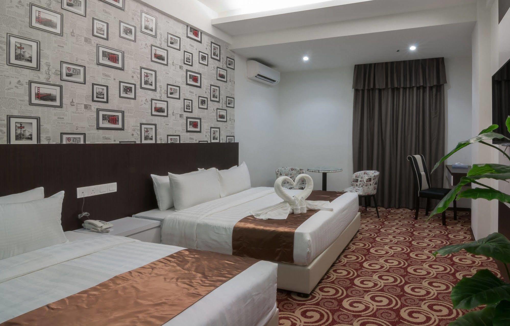 E-Red Hotel Melaka מראה חיצוני תמונה